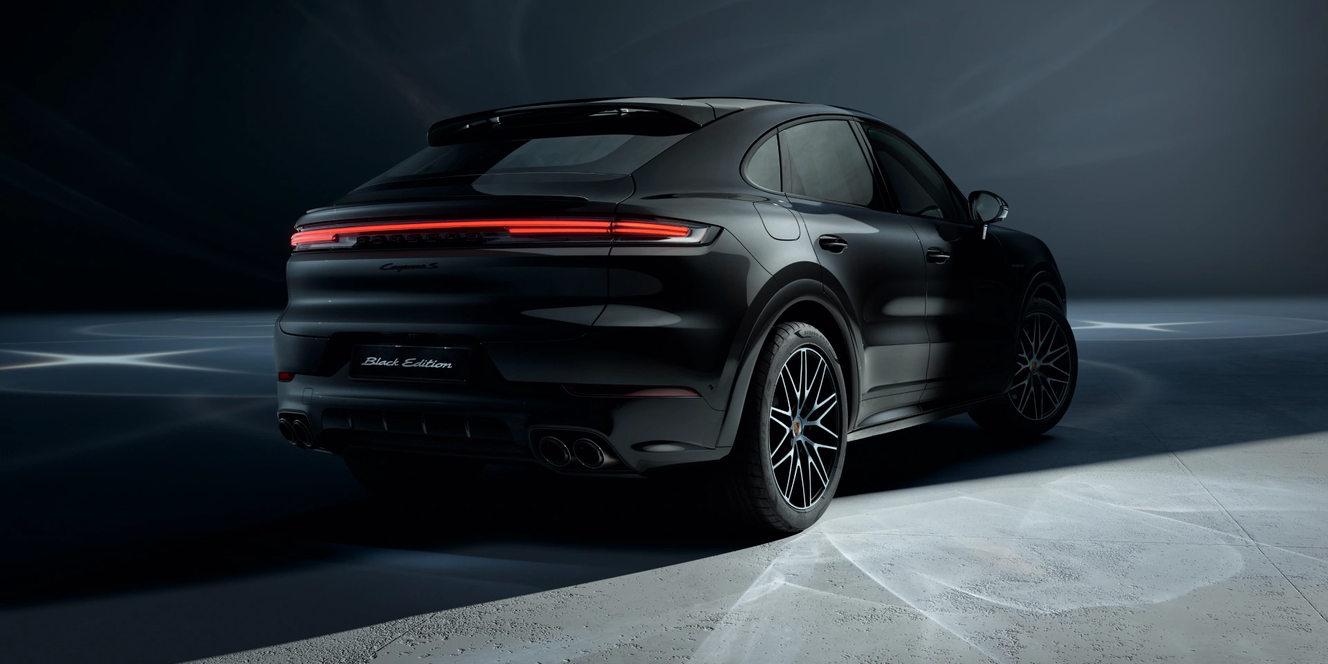 Nowe Cayenne Black Edition